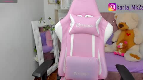Snapshot of karla_cutee1 chatting on December 4, 2024, 2:53 am karla online show from December 4, 2024, 2:53 am