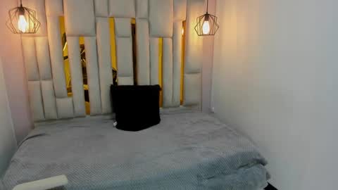 Karla  online show from January 24, 2025, 11:04 am