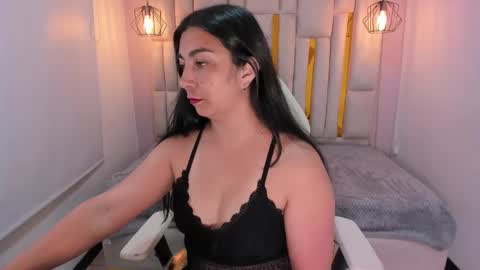 Karla  online show from February 6, 2025, 10:48 am