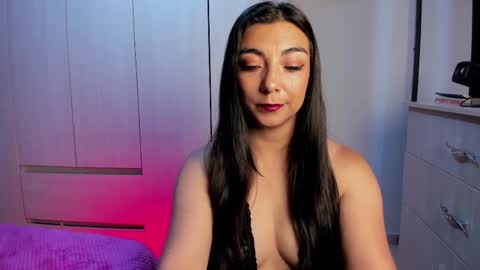 Karla  online show from April 8, 2026, 10:37 am