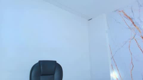 karla_hilton1 online show from November 19, 2025, 10:59 am