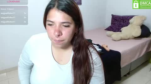 Snapshot of karlathompson chatting on October 14, 2025, 10:54 pm Karla online show from October 14, 2025, 10:54 pm