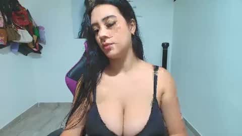 Karlee   online show from March 18, 2026, 2:15 am