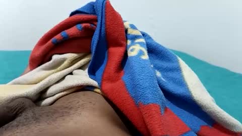 karlitosv online show from September 28, 2025, 4:51 am