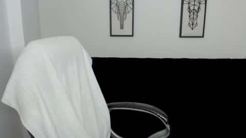 KARLYE online show from March 9, 2025, 12:53 am