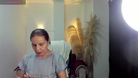 KARLYE online show from June 6, 2026, 3:33 am
