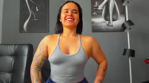   online show from October 27, 2025, 4:22 pm