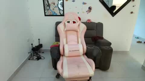    online show from March 11, 2025, 12:50 pm