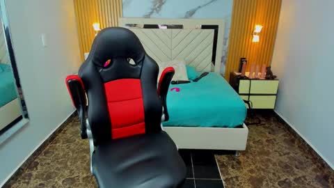 Karol and Luna online show from February 24, 2026, 7:45 pm