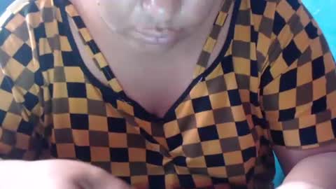 Snapshot of karolbb chatting on January 2, 2025, 12:35 pm karolbb online show from January 2, 2025, 12:35 pm