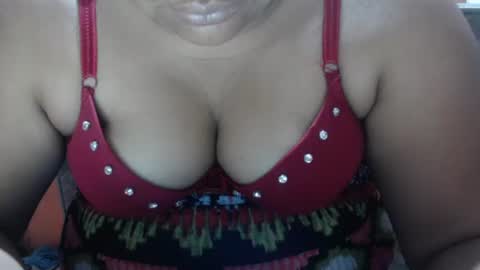 Snapshot of karolbb chatting on January 15, 2025, 11:32 am karolbb online show from January 15, 2025, 11:32 am