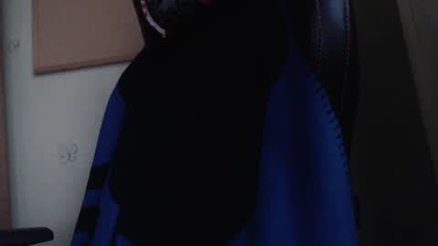 Karol  online show from December 15, 2025, 2:21 pm