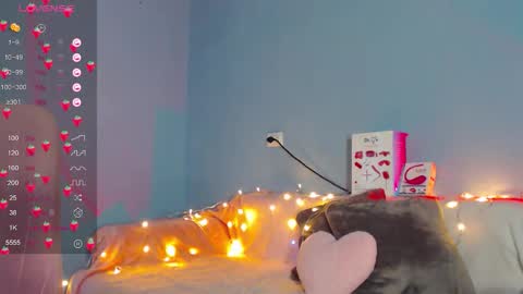 Kira online show from October 10, 2025, 2:43 am