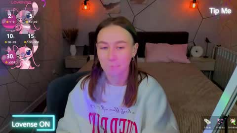 Karolina online show from April 11, 2026, 1:32 am