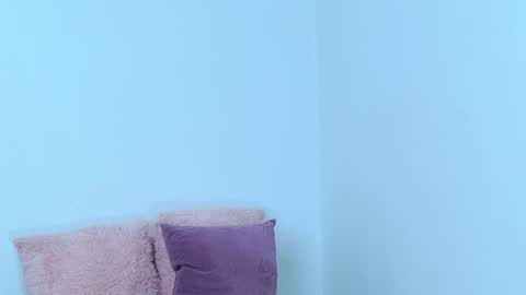 karolinahill online show from January 2, 2025, 1:06 am