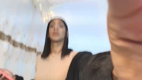 Karoline online show from December 11, 2024, 7:53 am