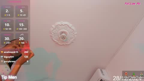 Karoline online show from December 28, 2024, 5:35 pm