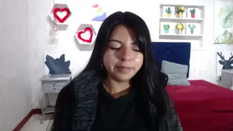 Isa online show from November 2, 2025, 4:37 am