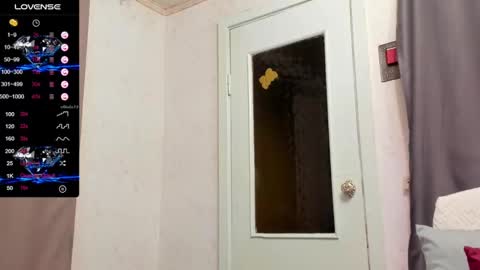 Snapshot of karolinecher chatting on February 7, 2025, 6:56 pm Karoline online show from February 7, 2025, 6:56 pm