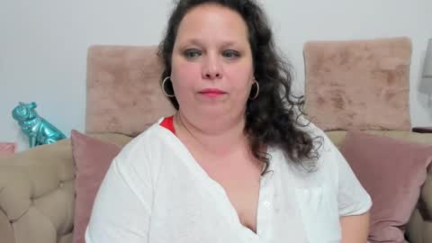 KarolineJoyy online show from January 17, 2025, 9:39 pm