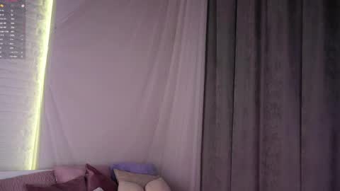 lina online show from June 3, 2026, 2:33 pm