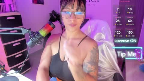 Caro online show from March 31, 2026, 11:43 am