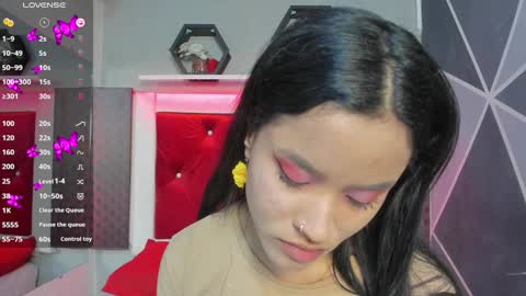 Snapshot of karoll014 chatting on January 7, 2025, 11:48 am Karol online show from January 7, 2025, 11:48 am
