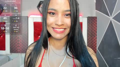 Snapshot of karoll014 chatting on January 17, 2025, 5:41 pm Karol online show from January 17, 2025, 5:41 pm