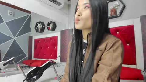 Snapshot of karoll014 chatting on March 3, 2025, 11:33 am Karol online show from March 3, 2025, 11:33 am