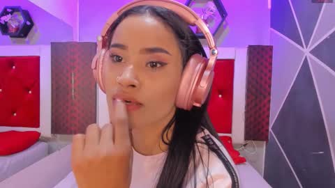 Karol online show from December 3, 2025, 12:03 pm