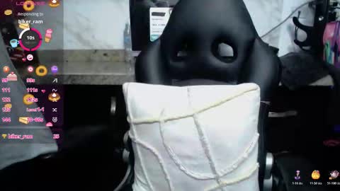 kasvhi online show from October 23, 2025, 1:43 pm