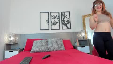 Snapshot of kassandr4 chatting on November 29, 2025, 2:09 pm Kassandra online show from November 29, 2025, 2:09 pm