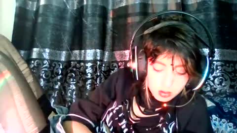 kasskittenboy30 online show from June 14, 2026, 5:37 pm