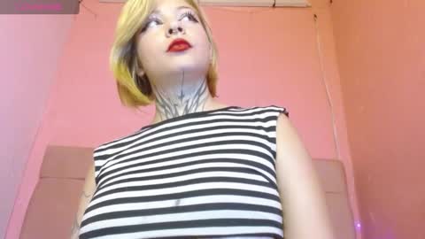 kat_cirice18 online show from February 22, 2025, 8:20 pm