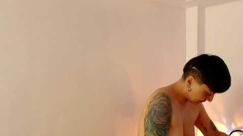 kat paradisse online show from December 18, 2025, 12:11 pm