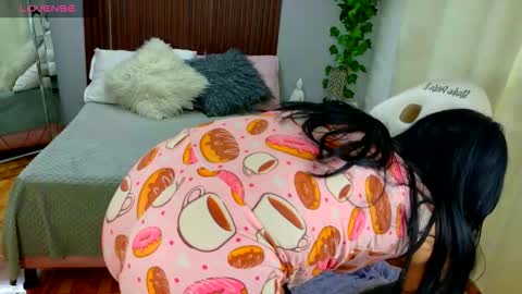 Snapshot of kataleya_29 chatting on November 16, 2025, 11:49 am kate online show from November 16, 2025, 11:49 am