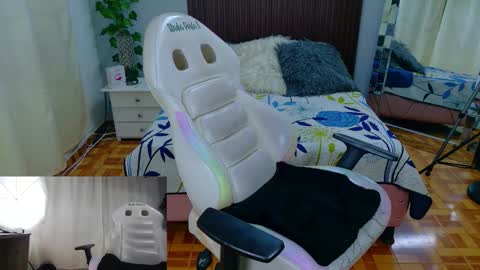 Snapshot of kataleya_29 chatting on December 15, 2025, 9:08 pm kate online show from December 15, 2025, 9:08 pm