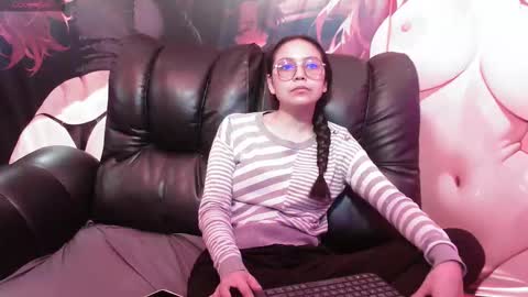 Katalina online show from October 25, 2025, 3:07 pm