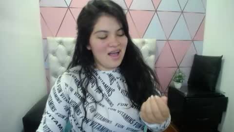 katalina santana25 online show from March 8, 2026, 7:06 pm