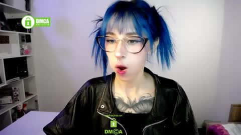 Maca online show from April 11, 2026, 2:21 pm