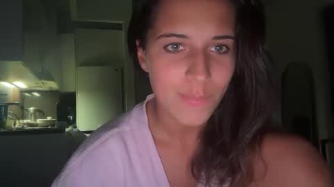 katarasimon online show from October 13, 2025, 3:28 am