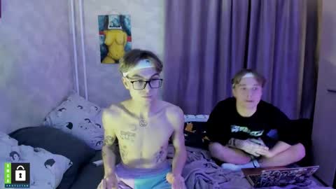 hotkokecct online show from October 2, 2025, 7:10 pm