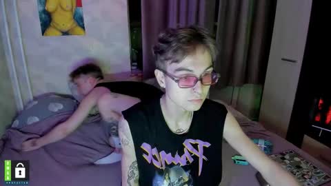 hotkokecct online show from November 2, 2025, 7:27 pm