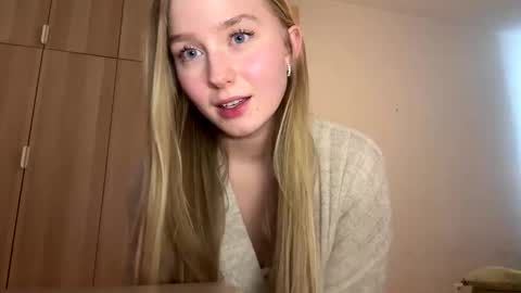 Snapshot of katcontrol chatting on January 25, 2025, 6:23 am katcontrol online show from January 25, 2025, 6:23 am