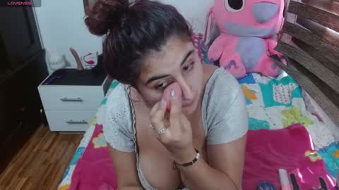 Snapshot of kate_bella chatting on December 4, 2024, 2:59 pm katerine online show from December 4, 2024, 2:59 pm