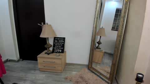 Snapshot of kate_belle chatting on December 14, 2024, 12:22 am Kate online show from December 14, 2024, 12:22 am