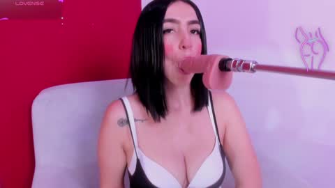 Kate  online show from February 7, 2025, 11:45 am