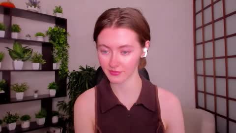 Kate online show from October 16, 2025, 2:23 am