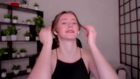 Kate online show from March 27, 2026, 2:17 am