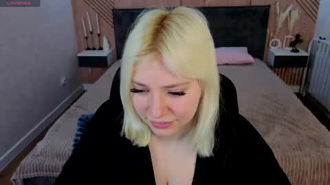 Kate online show from April 17, 2026, 1:19 am